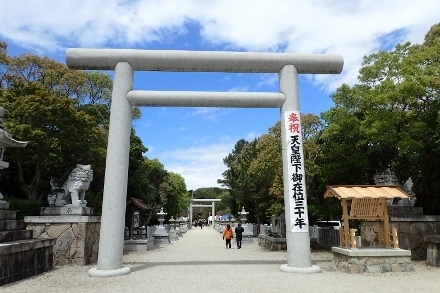 P4270383伊弉諾神社・鳥居 (440x293).jpg